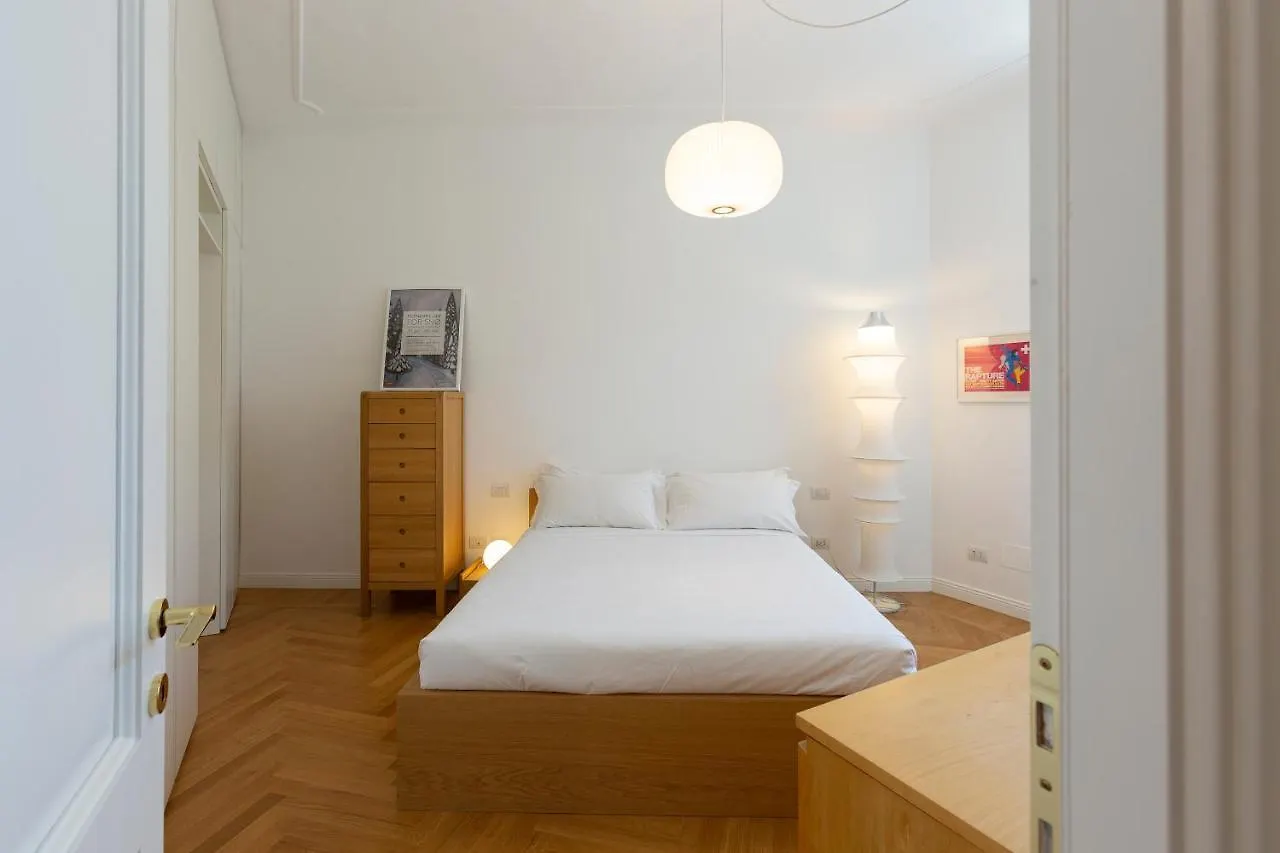 Elegant And Bright Apartment, Milano Gerusalemme Apartment